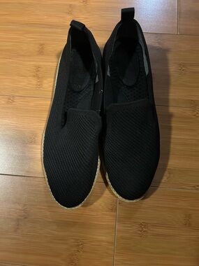 Kelly & Katie Black Slip-On Knit Flats with Tan Stitched Trim